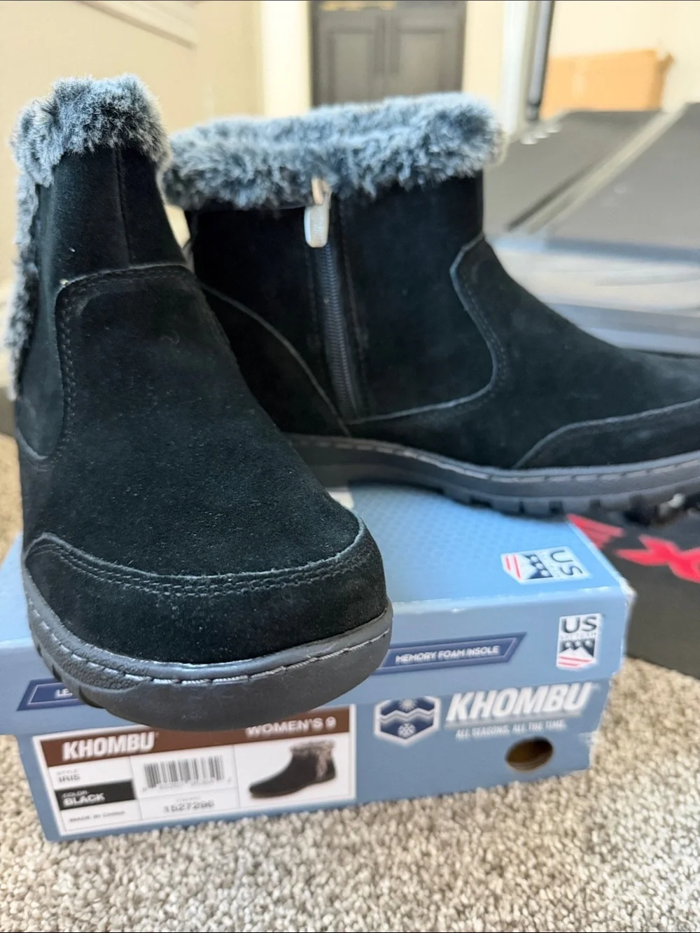 Khombu Black Faux Fur-Trim Suede Ankle Boots Women’s NWT